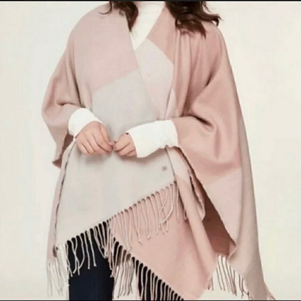 Soia & Kyo NWT Scarfigan